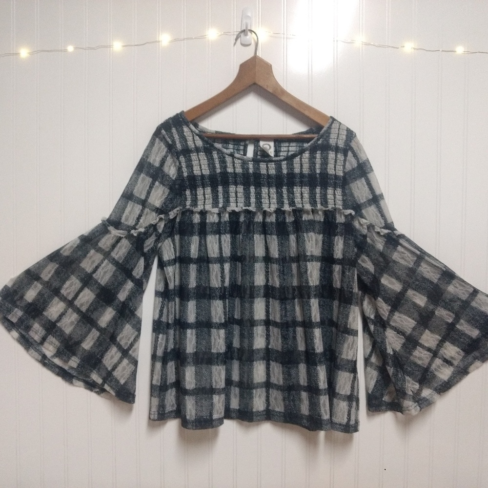 Akemi +kin blouse